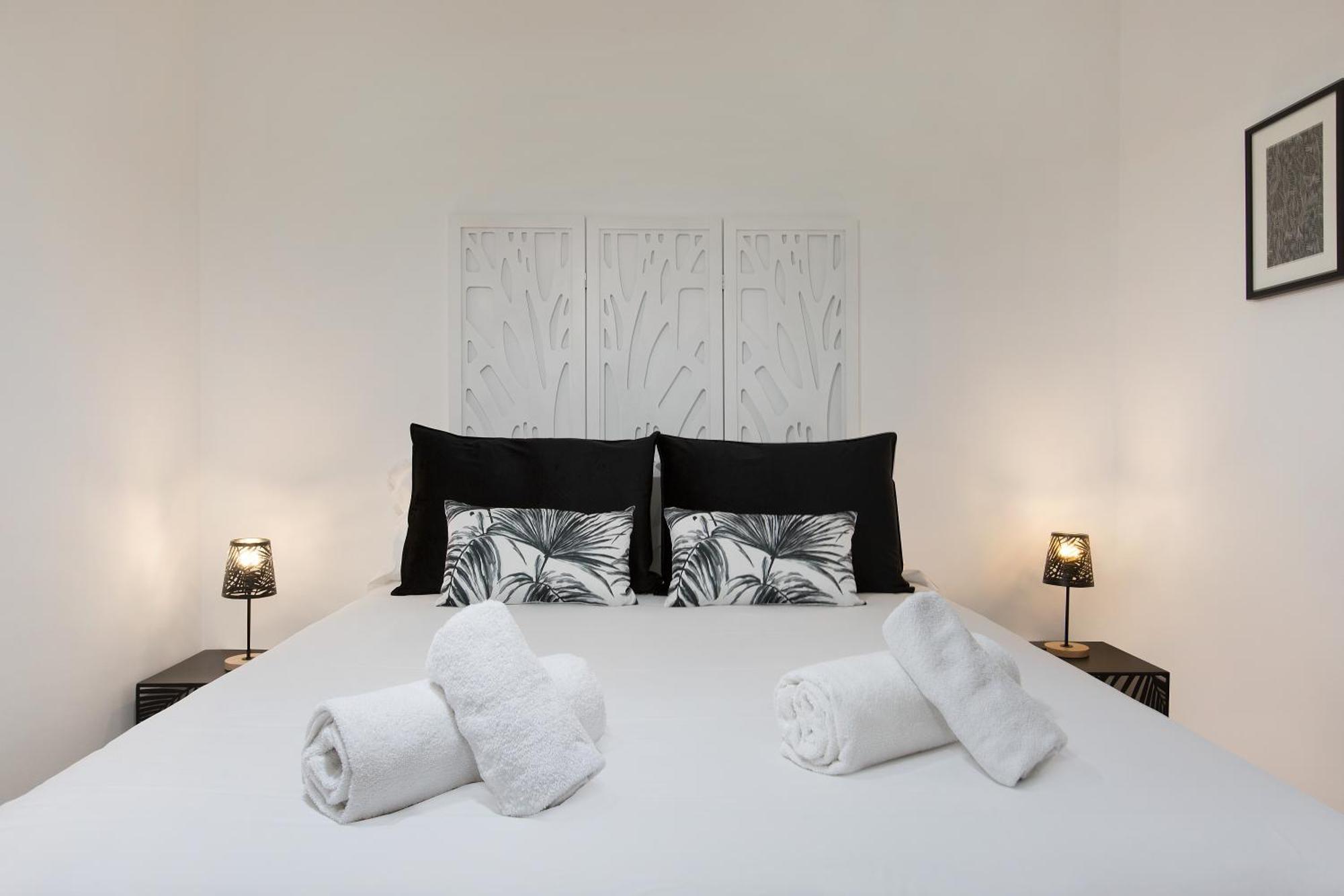 Stay U-Nique Apartments Gaudi I บาร์เซโลนา ภายนอก รูปภาพ